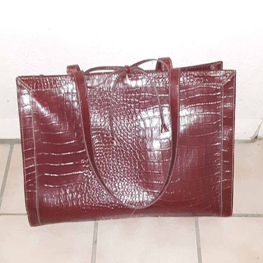 Liz Claiborne purse